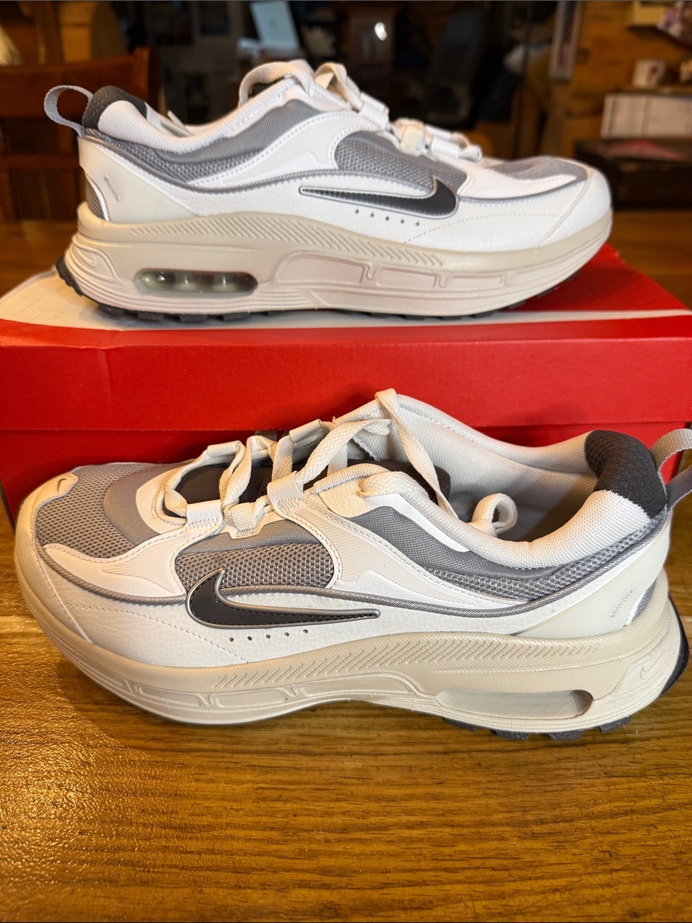 Nike Air Max Bliss NN Women’s 10 Wolf Grey White Sneakers DZ4707-001